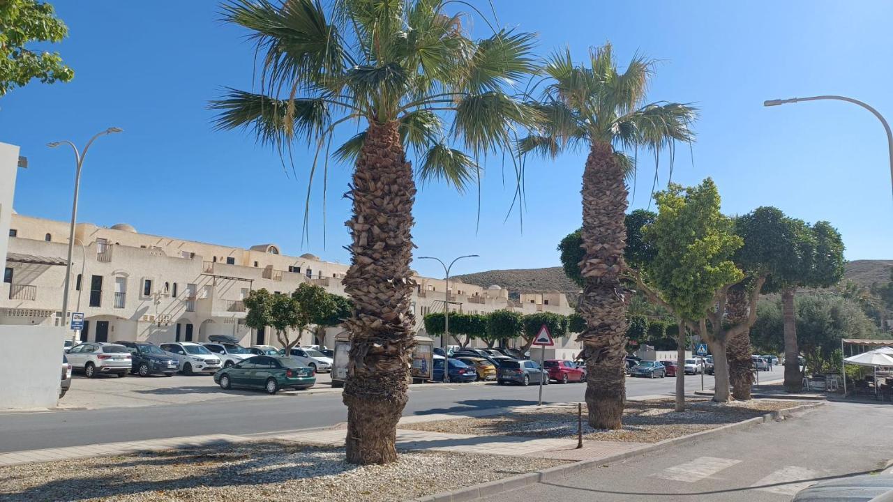 Casa Del Pez Vivienda A Pie De Calle En Agua Amarga A 250 Metros De La Playa Eksteriør bilde